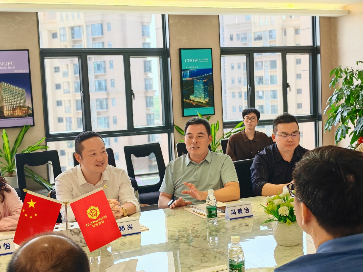 热烈欢迎统战处领导和新阶联莅临
