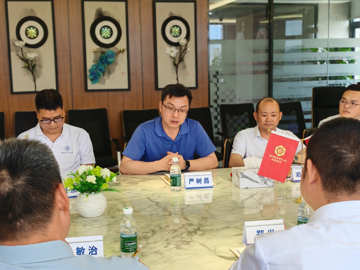 热烈欢迎统战处领导和新阶联莅临
